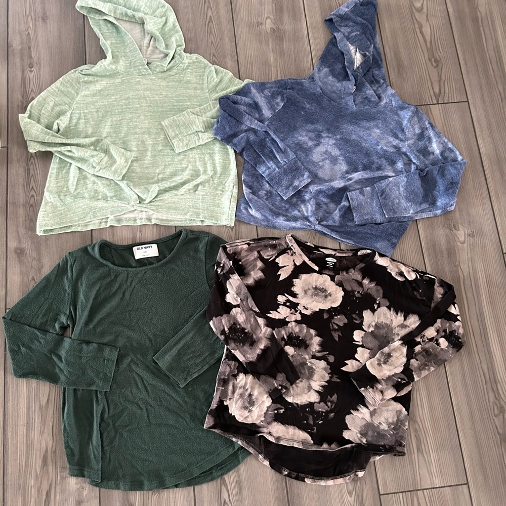 4 Girls old navy long sleeve shirt, size 8
